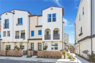 Photo #4: OC24253896 Listing 