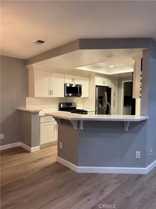 MLS: OC24254344 Condo For Sale