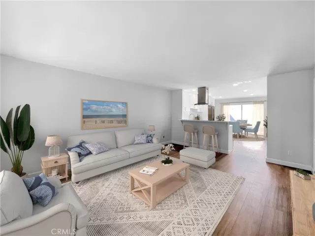 MLS: OC24254887 Condo For Sale