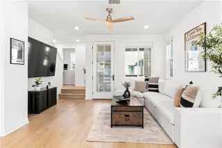 Photo #6: OC24255275 Listing