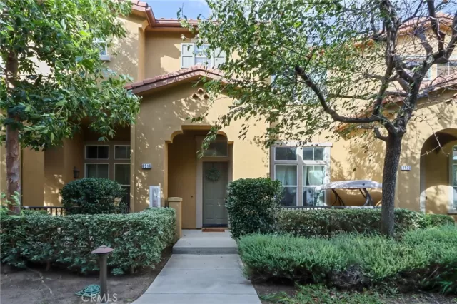 MLS: OC24255328 Condo For Sale