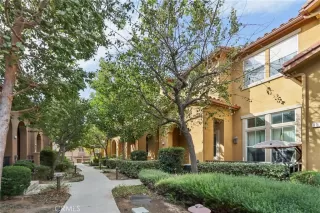 Photo #2: OC24255328 Listing 