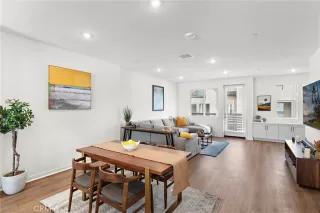 Photo #4: OC24255702 Listing