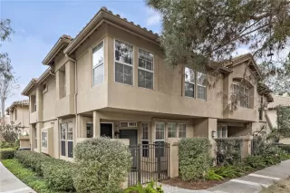 Photo #2: OC24255899 Listing 