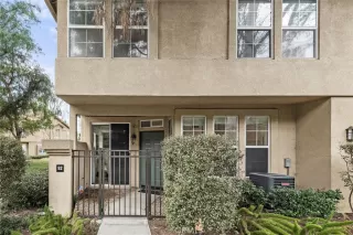 Photo #4: OC24255899 Listing 