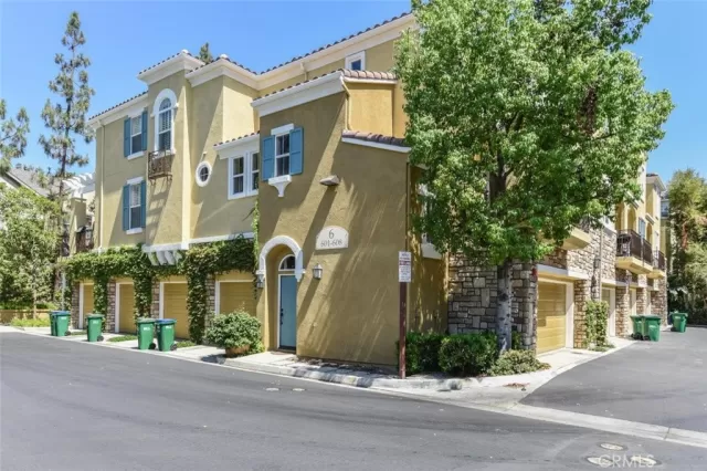 MLS: OC25000147 Condo For Sale