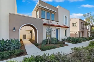 More Details about MLS # OC25001848 : 170 PARAMOUNT