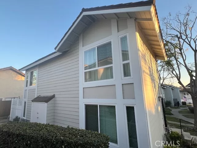 MLS: OC25001939 Condo For Sale