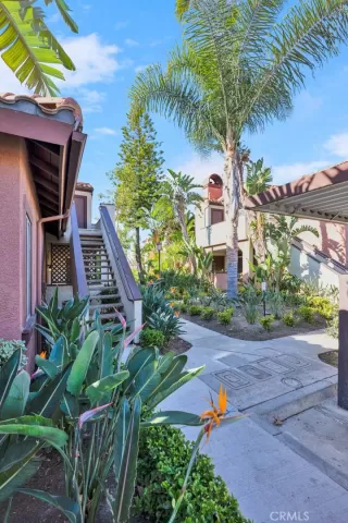 Photo #4: OC25002024 Listing