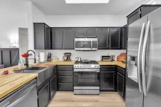 Photo #1: OC25002184 Listing