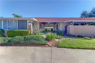 Photo #6: OC25003836 Listing