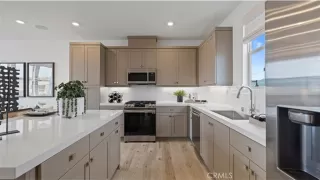 Photo #2: OC25004269 Listing