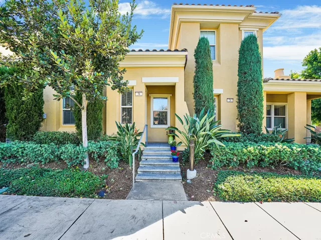 MLS: OC25004454 Condo For Sale