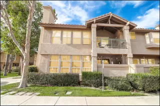 Photo #1: OC25005279 Listing