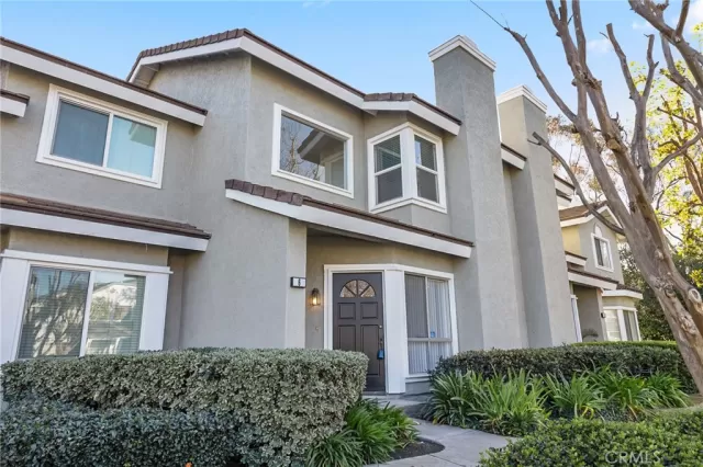 MLS: OC25006217 Condo For Sale