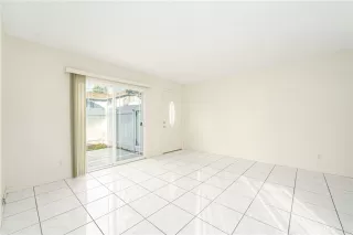 Photo #6: OC25007030 Listing 