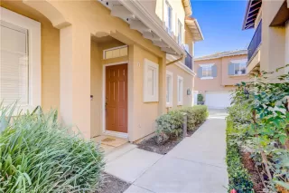 Photo #4: OC25007215 Listing 