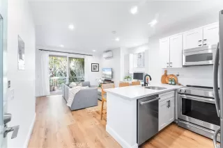 Photo #4: OC25007308 Listing 