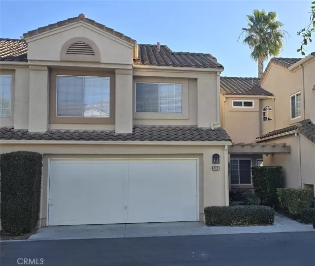 MLS: OC25007399 Condo For Sale