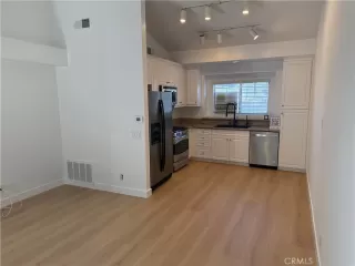 Photo #5: OC25007955 Listing