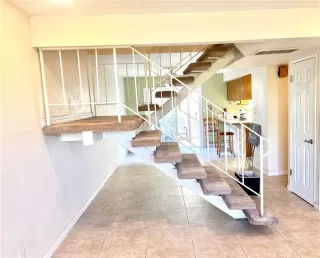 Photo #2: OC25008677 Listing 