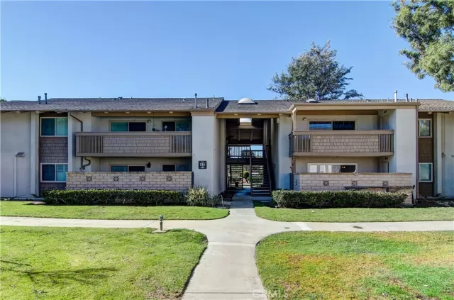 MLS: OC25009025 Condo For Sale