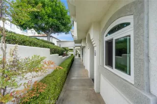 Photo #2: OC25009923 Listing