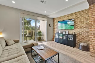 Photo #6: OC25009923 Listing