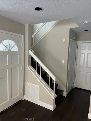 Photo #6: OC25010395 Listing 