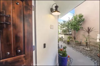 Photo #4: OC25010908 Listing 