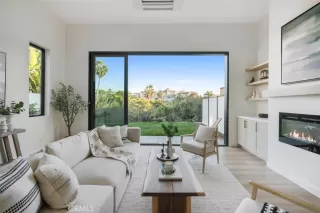 Photo #5: OC25011271 Listing 