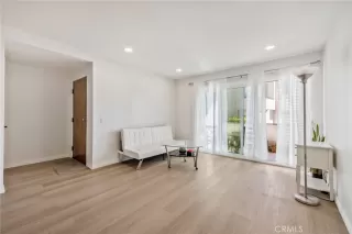 Photo #1: OC25011284 Listing