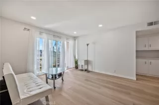 Photo #5: OC25011284 Listing