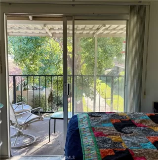 Photo #5: OC25011543 Listing