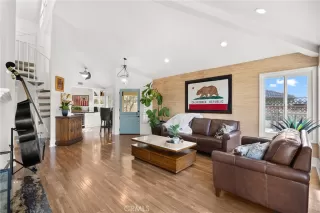 Photo #4: OC25012331 Listing