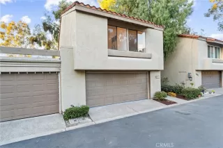 Photo #3: OC25012940 Listing