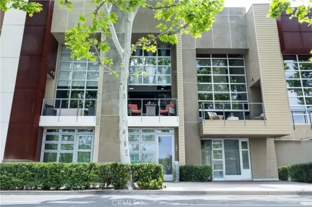 MLS: OC25013144 Condo For Sale