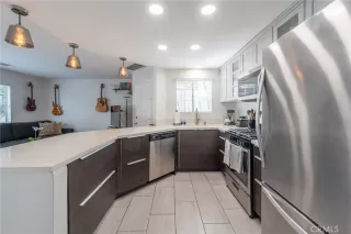 Photo #6: OC25013372 Listing