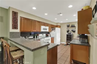 Photo #3: OC25013706 Listing