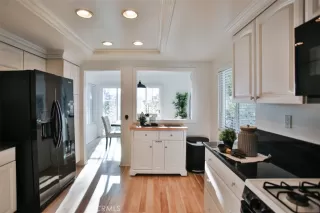 Photo #3: OC25014643 Listing 