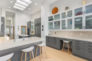 Photo #1: OC25014995 Listing