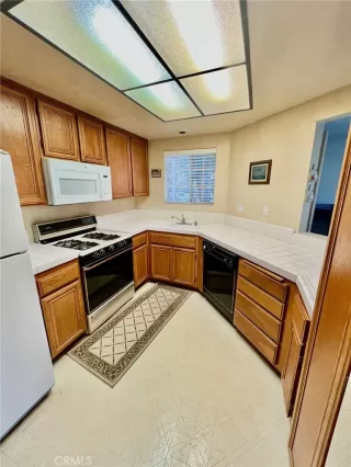 Photo #3: OC25015118 Listing