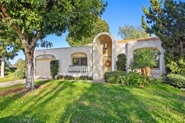 MLS: OC25015566 Condo For Sale