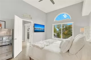 Photo #6: OC25016666 Listing