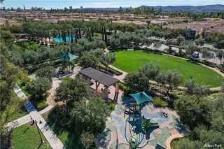 Photo #2: OC25016713 Listing