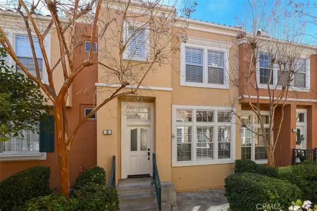 MLS: OC25016972 Condo For Sale