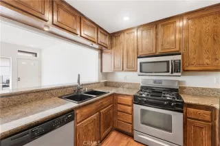 Photo #5: OC25017007 Listing 