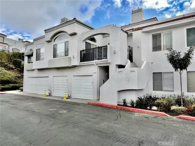 MLS: OC25017790 Condo For Sale