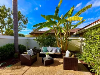 Photo #6: OC25018415 Listing