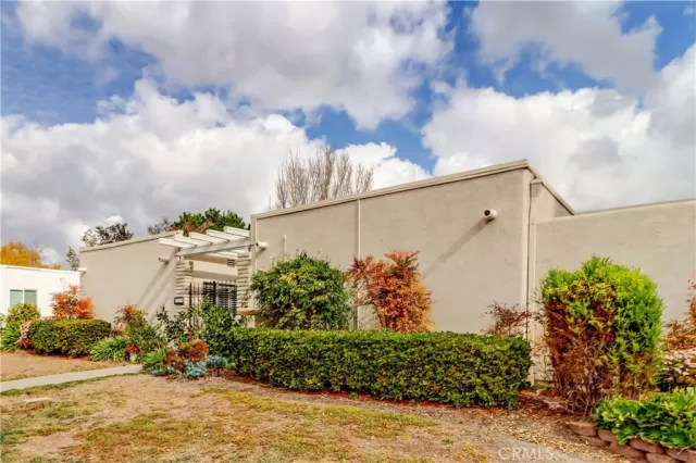 MLS: OC25018948 Condo For Sale